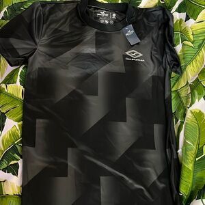 NWT HOLLISTER Sport Knitter Soccer Style Shirt Mens Size XS Black